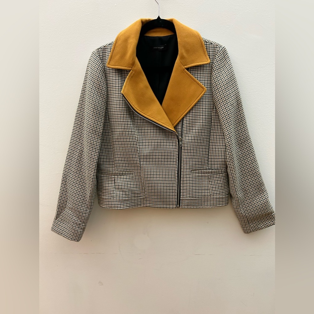 BNWOT - Ann Taylor Houndstooth Moto Jacket